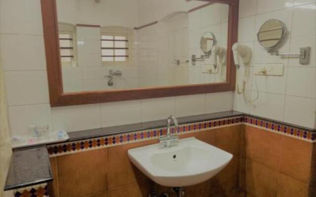 Beach Heritage Inn