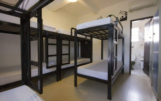 Rio Forest Hostel