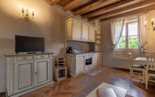 Villa Vitas (SSL100)