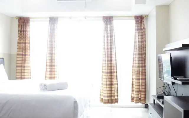 Modern Studio Room at Tamansari La Grande Apartment