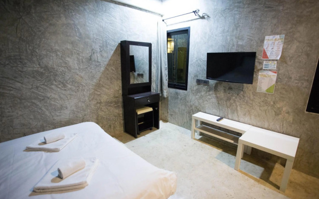 Stay Mayb Chiang Mai