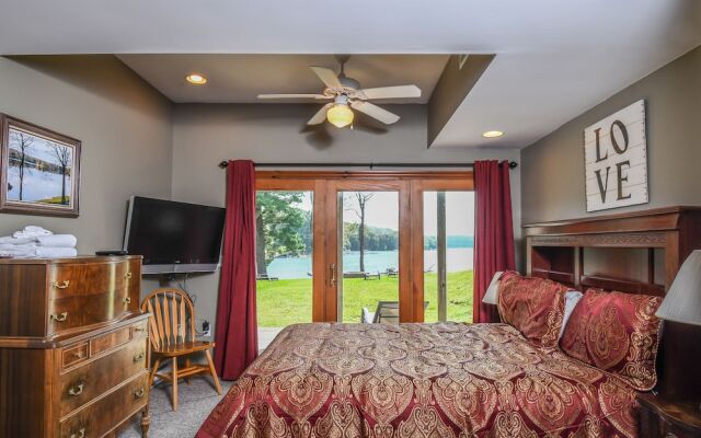 Ambrosia 6 Bedroom House