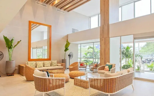 Salguero Suites By HostPro