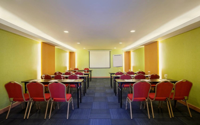 Ibis Budget Semarang Tendean