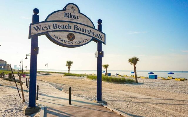 Biloxi Beach Hotel