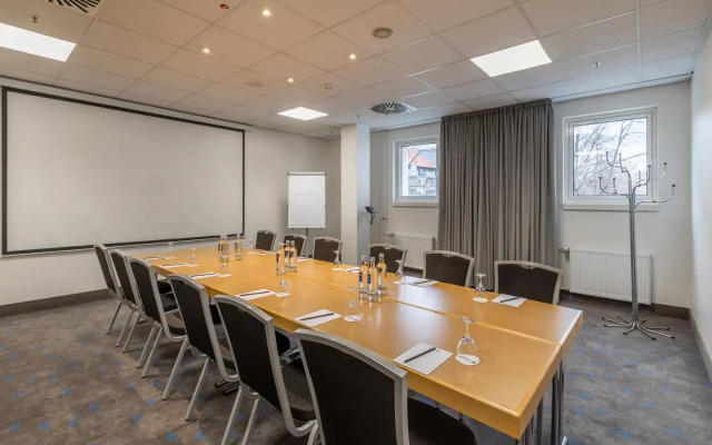 Отель NYX Erfurt by Leonardo Hotels