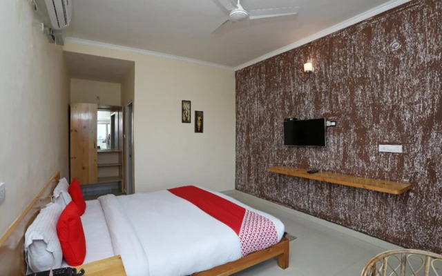 OYO 5776 near Mussoorie Road