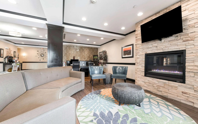 La Quinta Inn & Suites by Wyndham Auburn