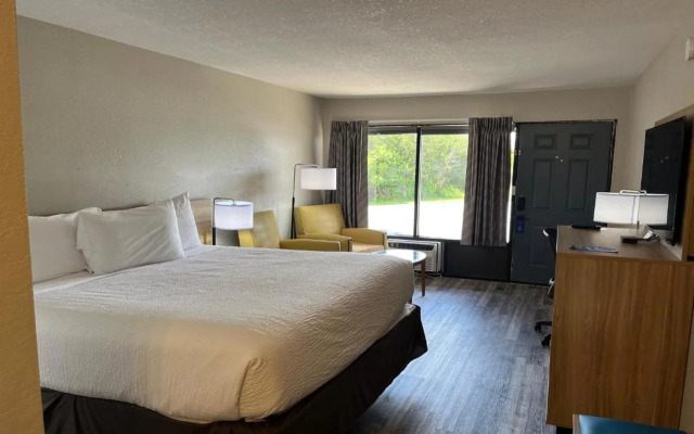 Days Inn by Wyndham Branson Ozarks