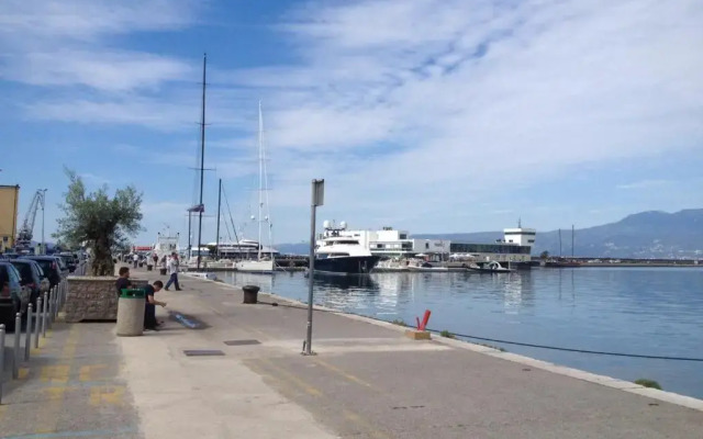 Studio Apartment Diana