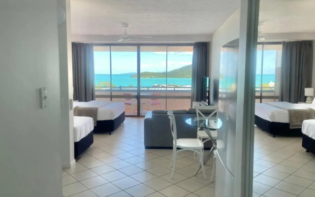 Ocean View 33A Studio Pool Ocean View WIFI