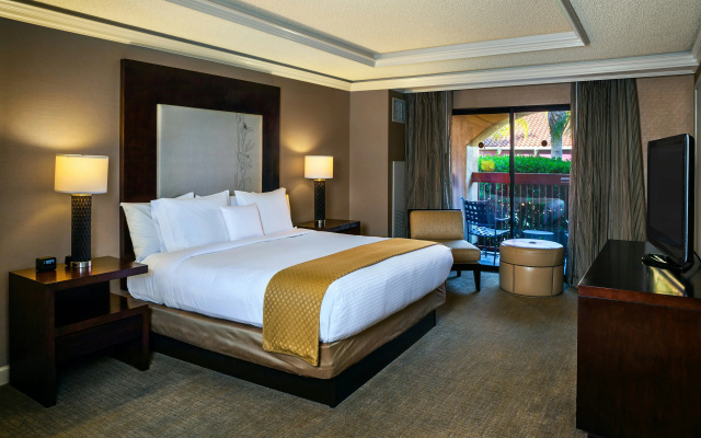 DoubleTree by Hilton Sonoma - Wine Country