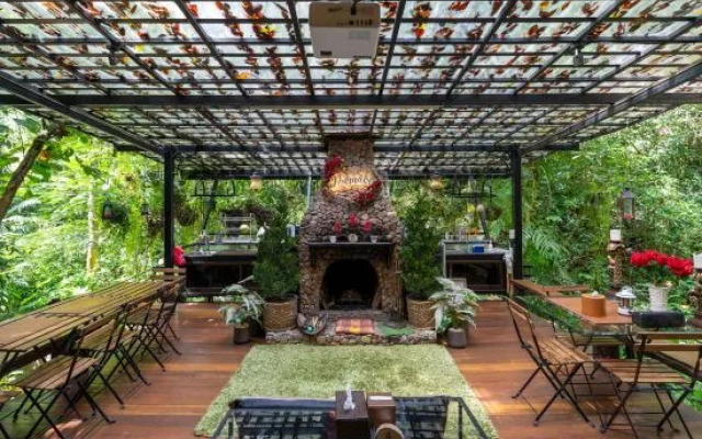 Puradise Private Residence