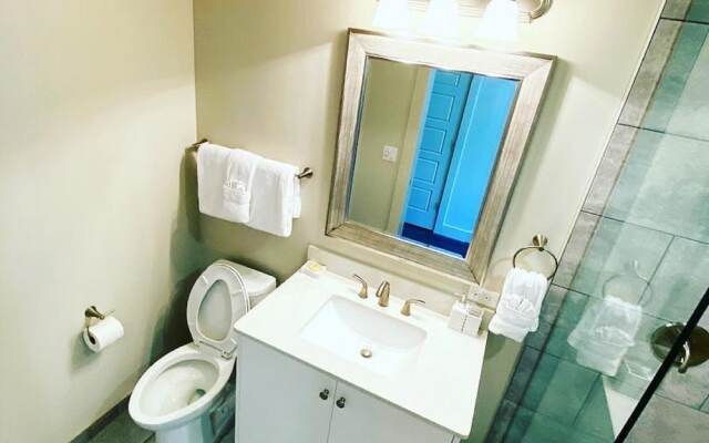 California Building by Hosteeva