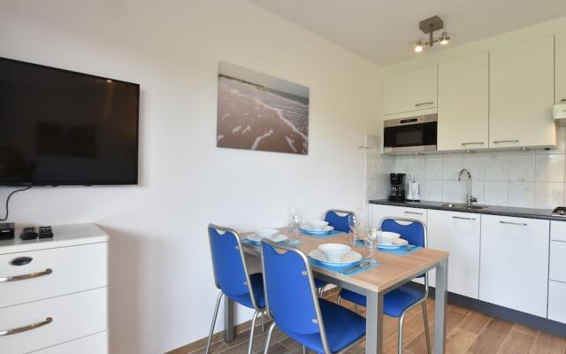 Tranquil Apartment in Nieuwvliet Near the Beach
