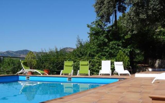 Apartamentos Arroyo Parrilla