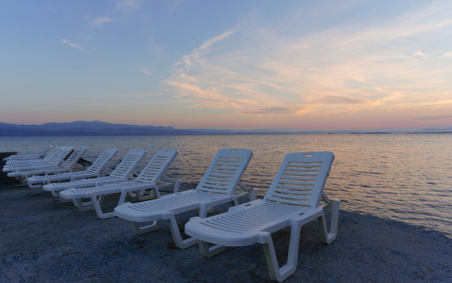 Stefania Beach Hotel