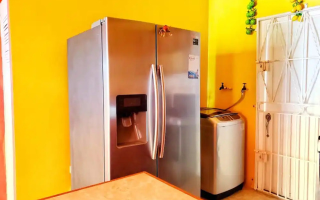 Sensational 2 Bedroom Getaway in Florence Hall