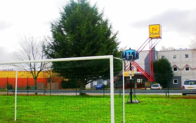 PolHotel