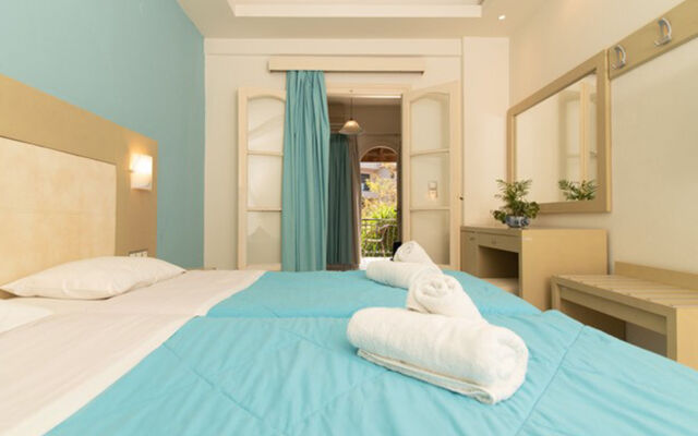 Porto Koukla Beach Hotel