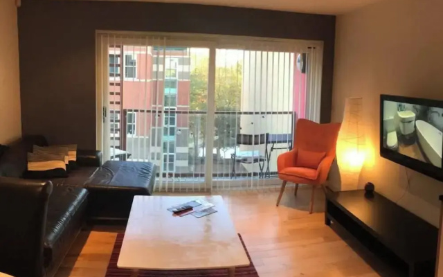 Apartment-sleeps4-balcony-parking-petsok