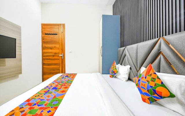 Fabhotel K9 Stay