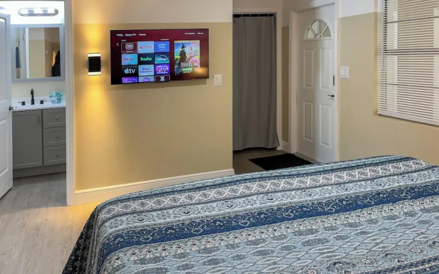 TriLuxe Inn & Studios