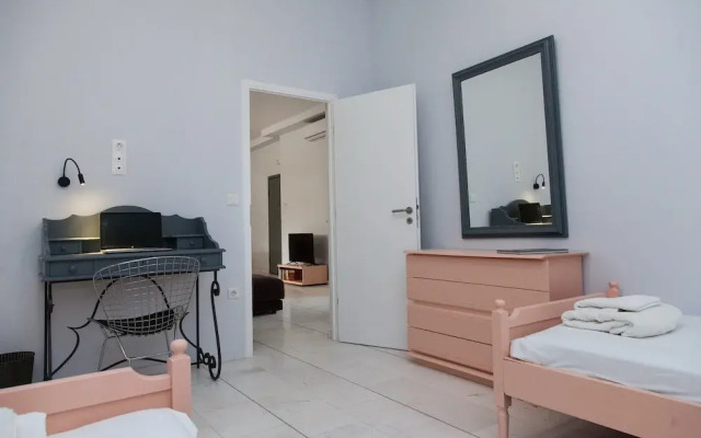 Luxury maisonette in Ilioupoli