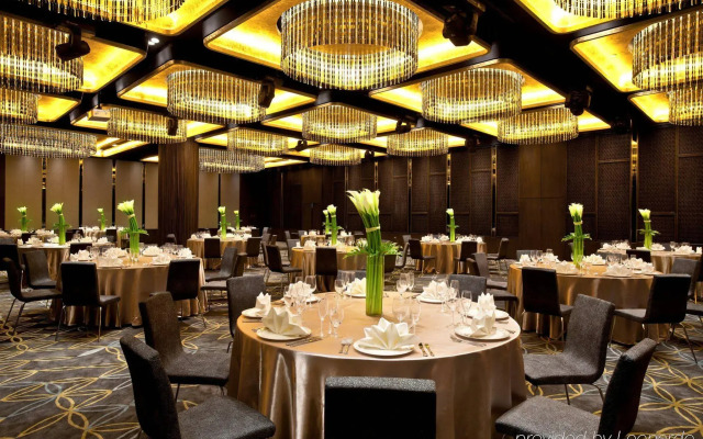 Lake Malaren International Convention Center Hotel