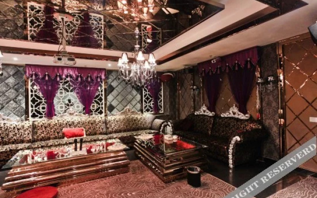 Taihe Hot Spring Holiday Hotel