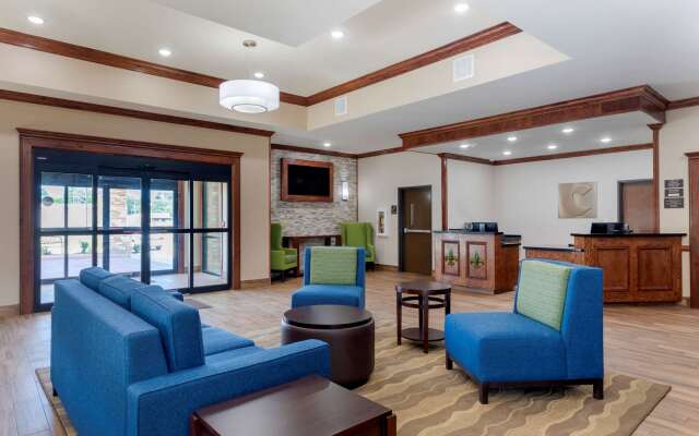 Comfort Suites West Monroe near Ike Hamilton Expo Center