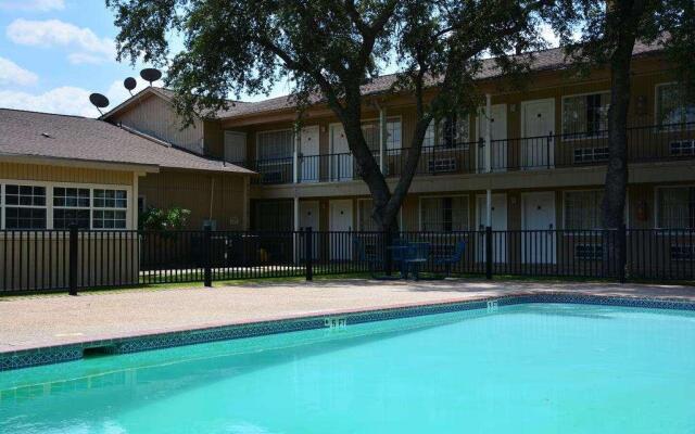 Inn of Uvalde