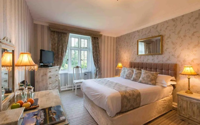 Maenan Abbey Hotel