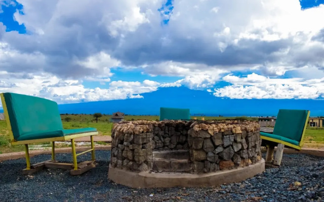 Amanya 1-bed Leopard Family With Mt Kilimanjaro vi - Campsite