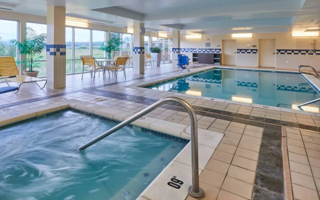 Fairfield Inn & Suites Burlington