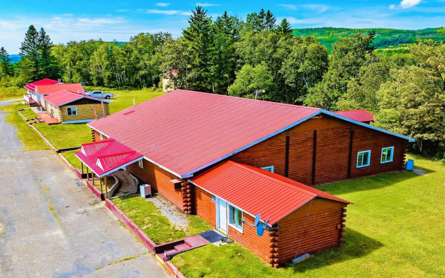 Love Hotels St John River by OYO at Fort Kent ME