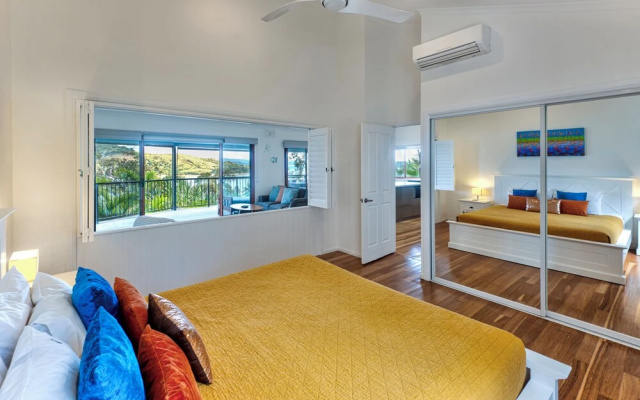 Heliconia 10 Newly Renovated House – Guest Rooms – Hamilton Island