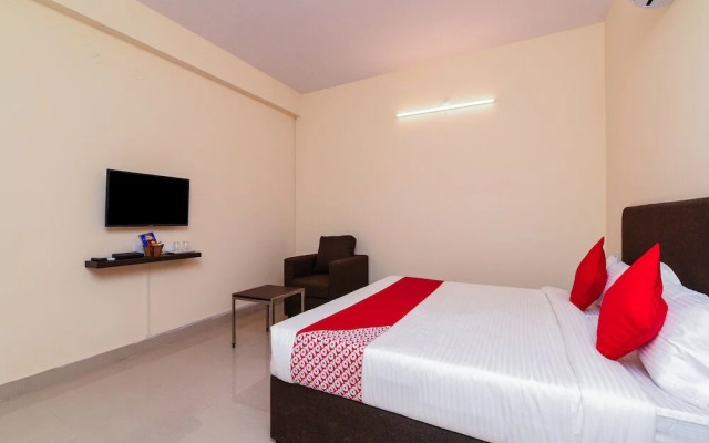 Akshara Suites By OYO Rooms