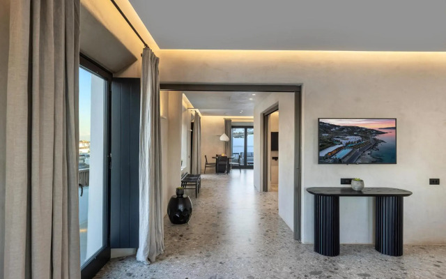 Aeonic Suites and Spa