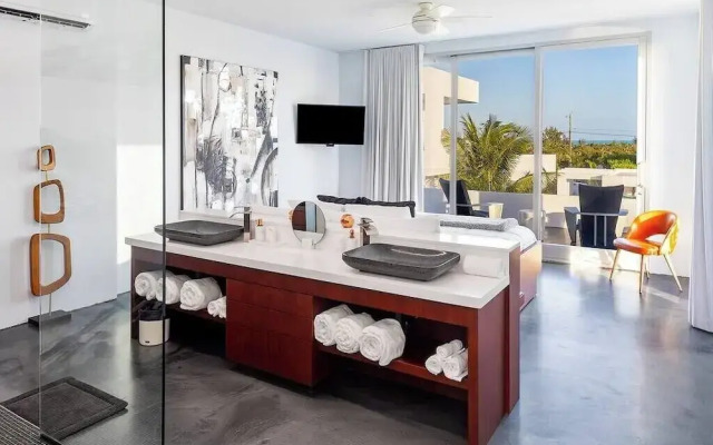 2bdr Oceanside Vacation Villa, Hotel Amenities v3