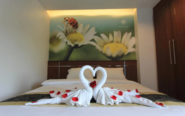 The Crystal Beach Hotel – Guest Rooms – Patong