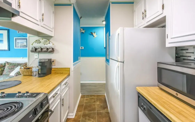 Private Pool-view Balcony: Myrtle Beach Condo!