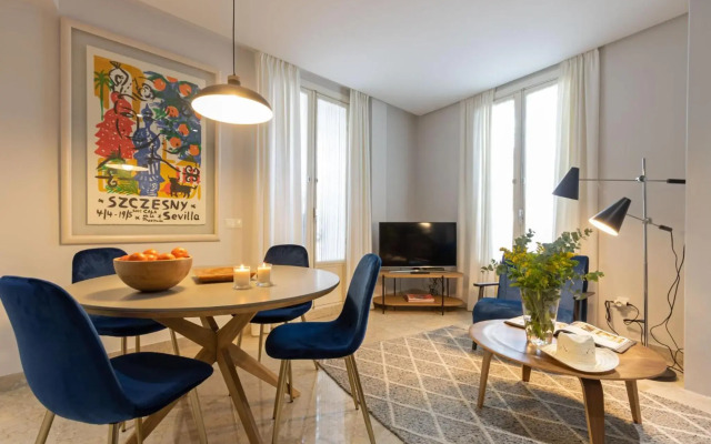 Alkazar Gardens Old Town 6 pax