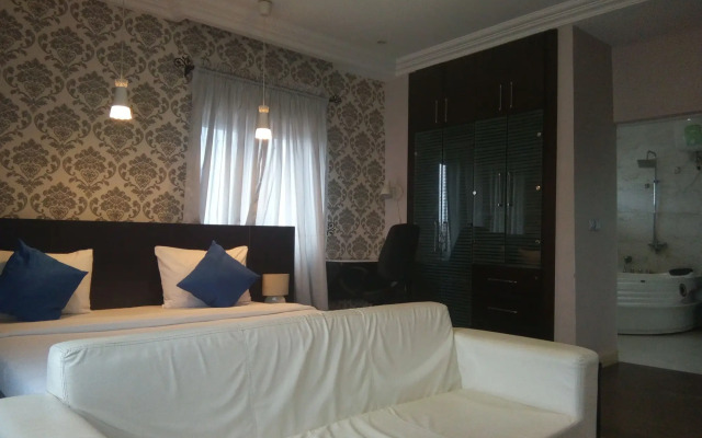 Orchid Suite & Apartment