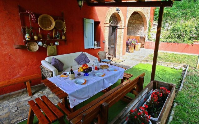 Belvilla by OYO Casa Oro