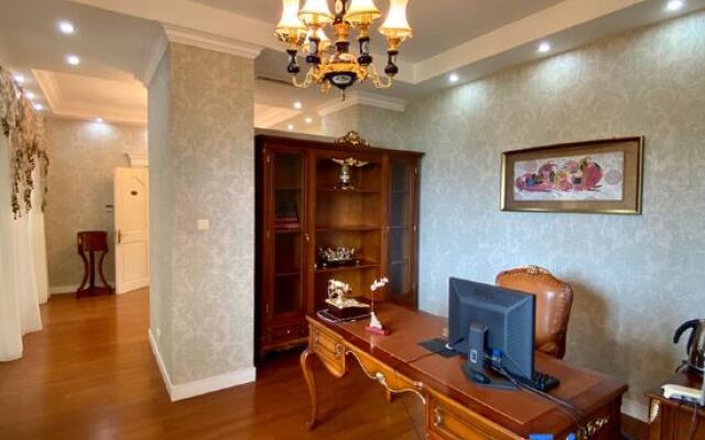 Xilei Hailu Guesthouse