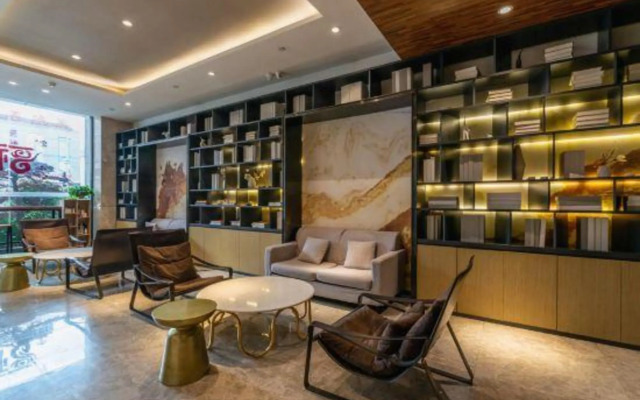 Kunlun Leju Business Hotel (Yanling Huadu Avenue)