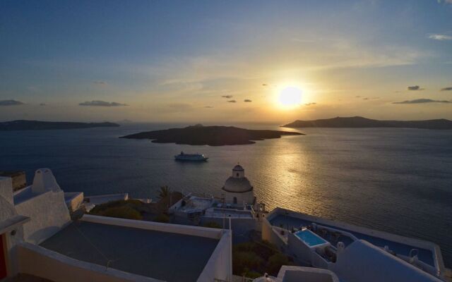 Fira Blue House