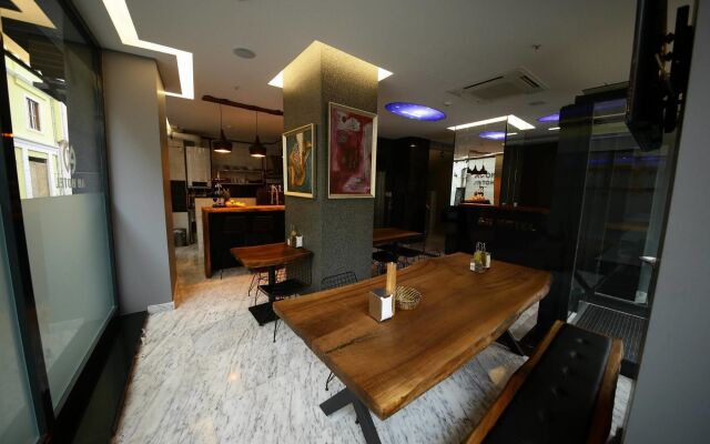 An Otel
