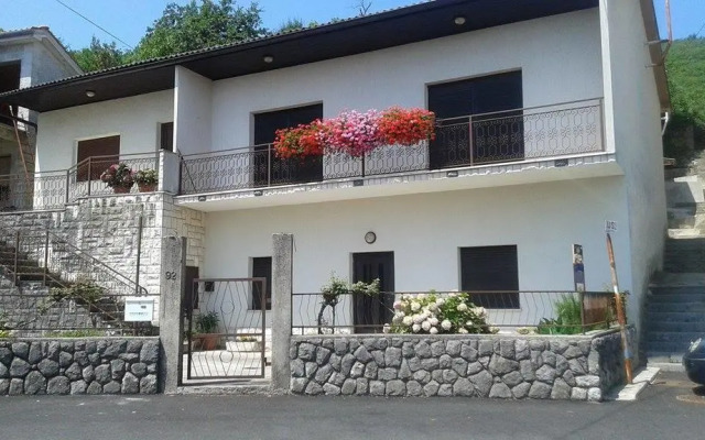 Divna Apartment